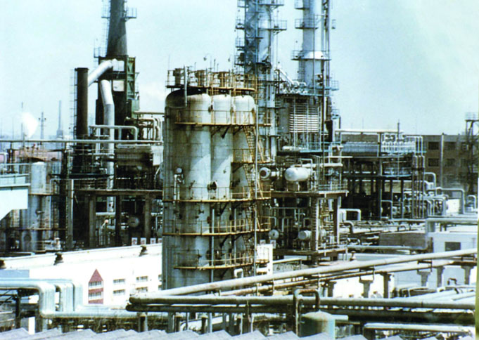 1983年辽河油田沥青厂常减压装置防腐保温工程
